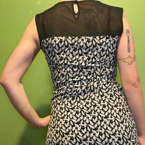 Cat print dress with sheer panel - Picture 4 of 5